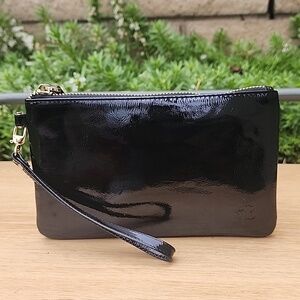 Handbag Butler HB Mighty Purse cell phone battery charger wristlet